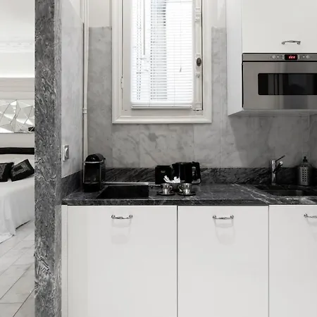 Famous Champs Elysees