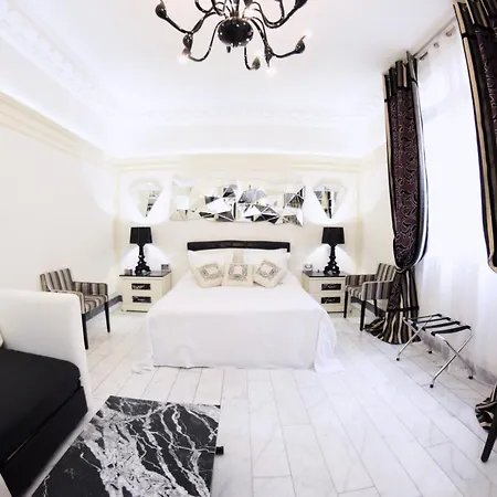 Famous Champs Elysees *