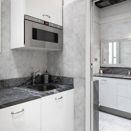 Famous Champs Elysees